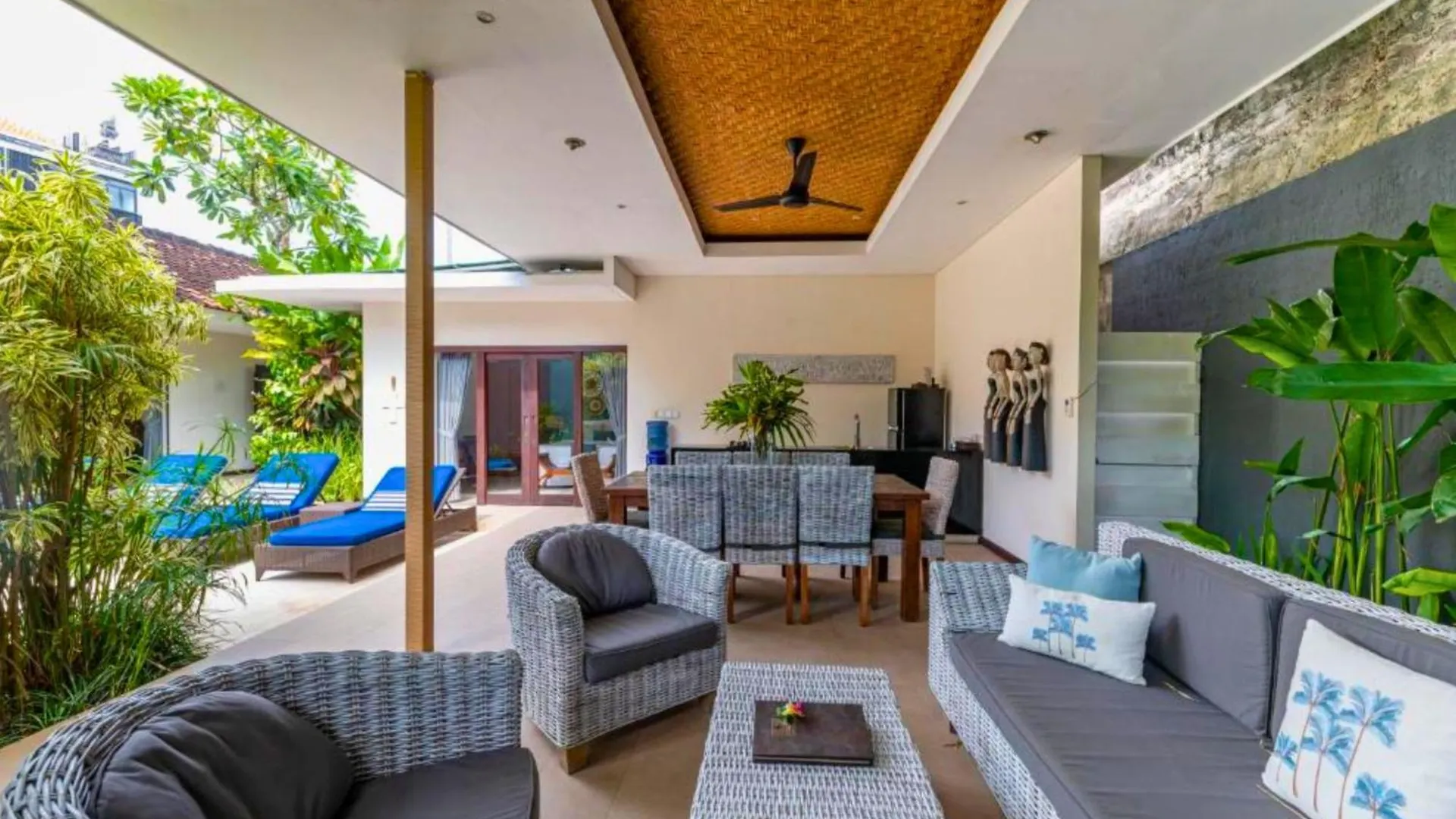Omkara 2 Bedroom Deluxe Private Pool Villa Zn253 Seminyak  Indonesia