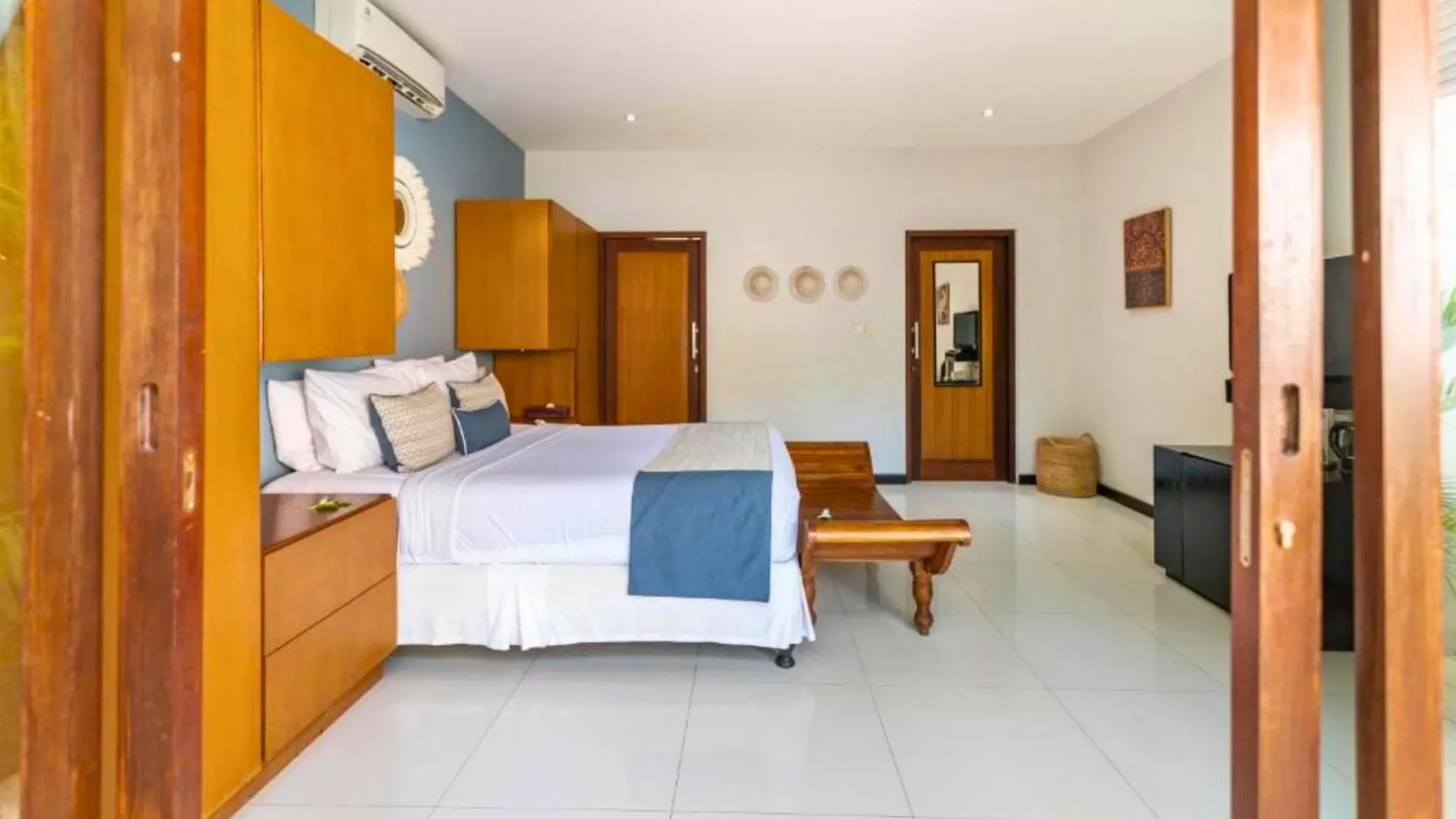 Omkara 2 Bedroom Deluxe Private Pool Villa Zn253 Seminyak  0*, Seminyak (Bali)